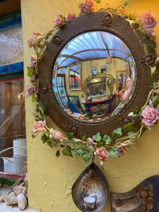 贝尔法斯特Unique Bohemian Artist Townhouse别墅 度假居